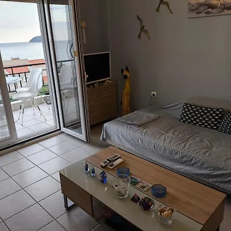 Amv Seaside PalaiónTsiflíkion